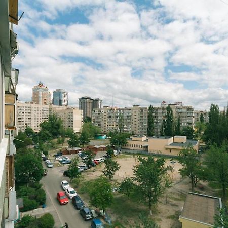 Apartment Near Dream Town Kyiv Eksteriør billede