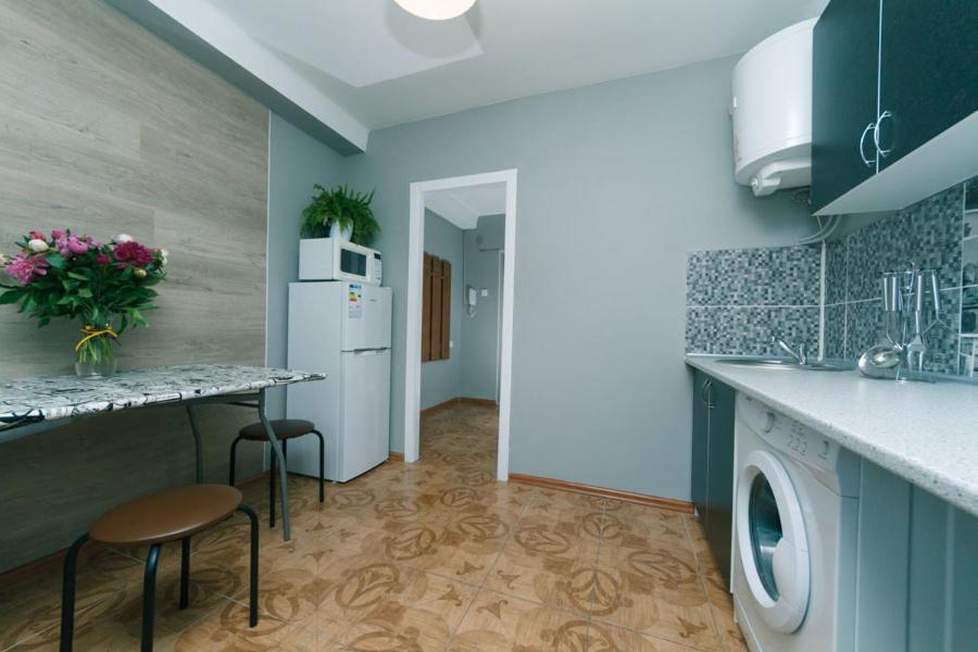 Apartment Near Dream Town Kyiv Eksteriør billede